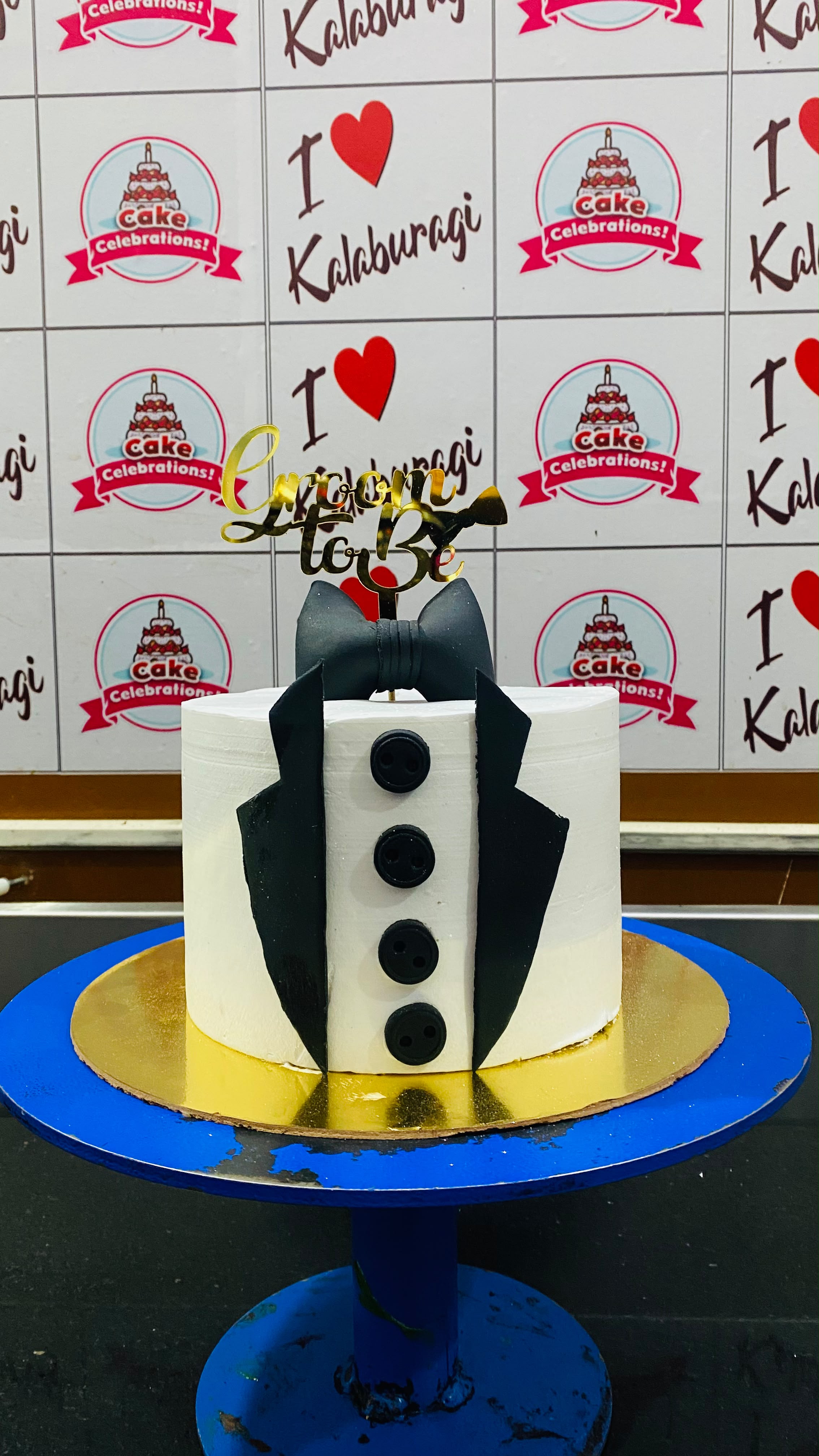 Corporate cake Kalaburagi